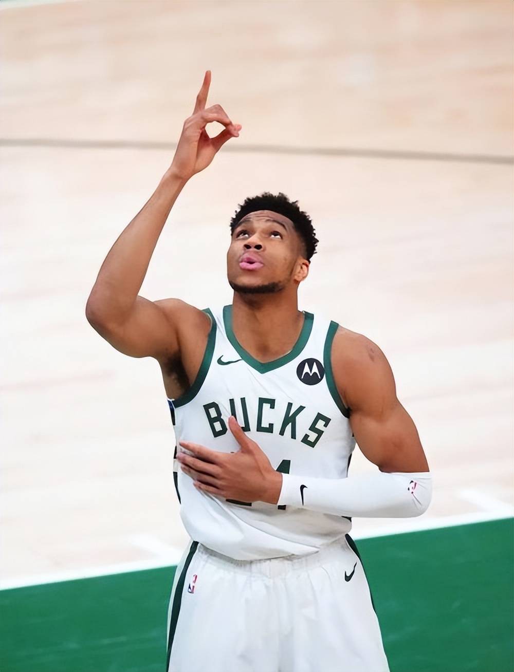 卡萨诺：我曾说过穆里尼奥已经废了，现在阿莱格里也快了（卡萨诺称穆里尼奥已不行，阿莱格里也离那一步不远）