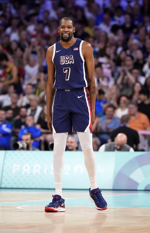 莫雷托：药厂不愿把格里马尔多卖给拜仁，球员也倾向回西班牙（莫雷托：勒沃库森无意放格里马尔多赴拜仁，球员更倾向重返西班牙）