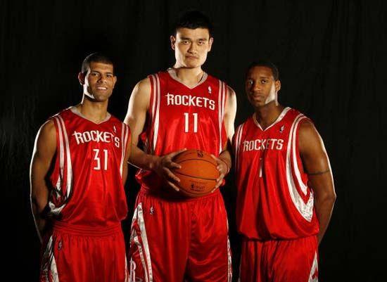 TA发布赛季前四分之一阶段球队评级：湖人第一档，勇士第三档（TA公布赛季前四分之一阶段球队分档：湖人居首档，勇士位列第三档）