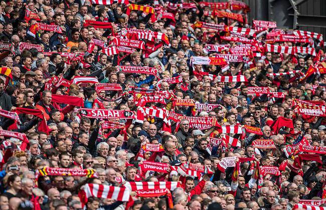 随着水晶宫2-1，西汉姆1-1，英超最新积分榜出炉：大黑马逼近榜首（英超最新积分榜出炉：水晶宫2-1、西汉姆1-1，黑马紧逼榜首）