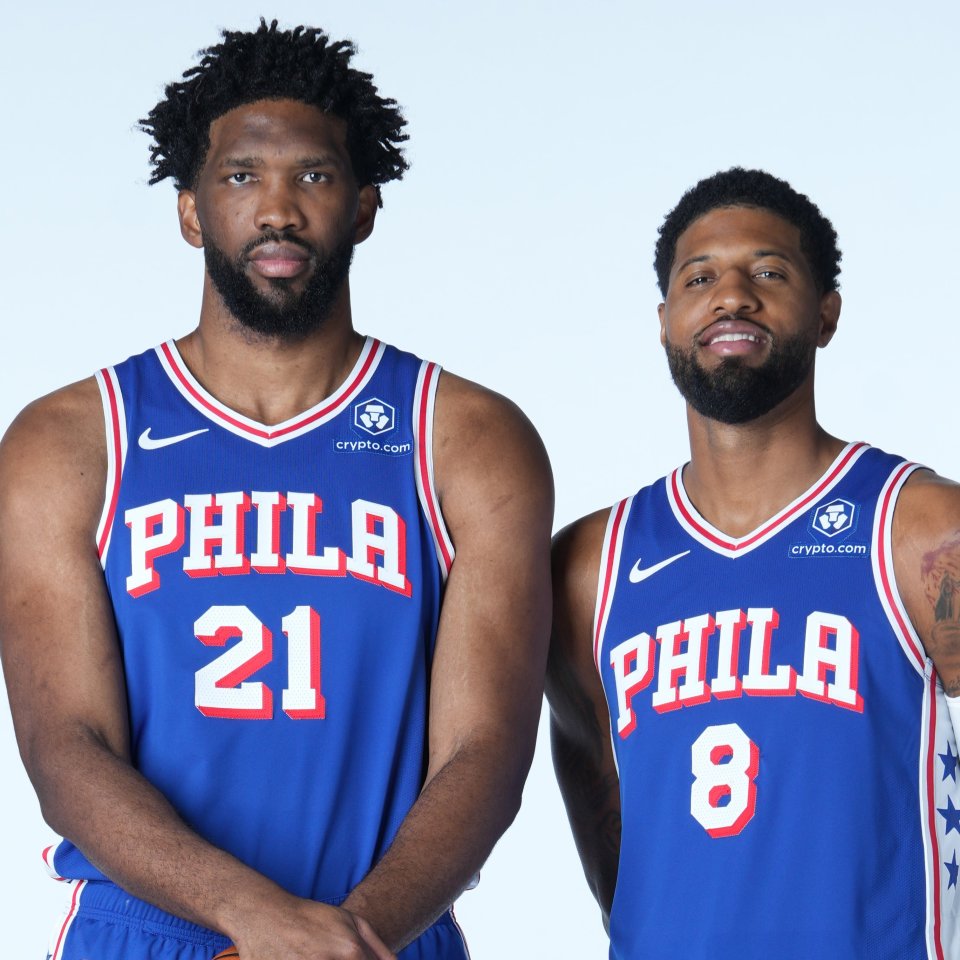 NBA焦点战：勇士主场逆转掘金（NBA重磅对决：勇士主场上演逆转击败掘金）