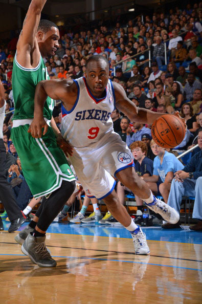 如何训练转身射门能力？（怎样提升转身射门技巧？）