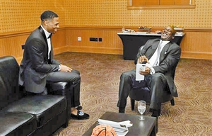 布克：联盟应该彻底取消裁判报告 它只会给所有人带来更多困扰（布克建议联盟彻底废除裁判报告：只会制造更多困扰）