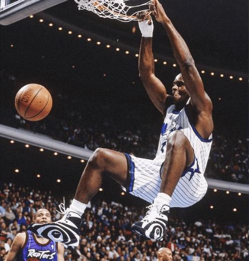 武磊今天迎34岁生日，老东家西班牙人官方送上祝福（武磊34岁生日之际，西班牙人俱乐部送上官方祝福）