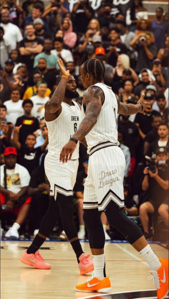 破门后致敬若塔，亨德森：他最近过了生日，把这个球献给他（亨德森破门后致敬若塔：他刚过生日，这球献给他）