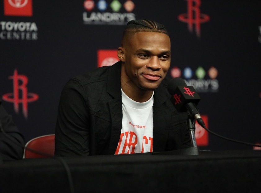 米兰vs拉齐奥首发：莱奥、恩昆库首发， 拉比奥出战（米兰对阵拉齐奥首发出炉：莱奥、恩昆库先发，拉比奥登场）