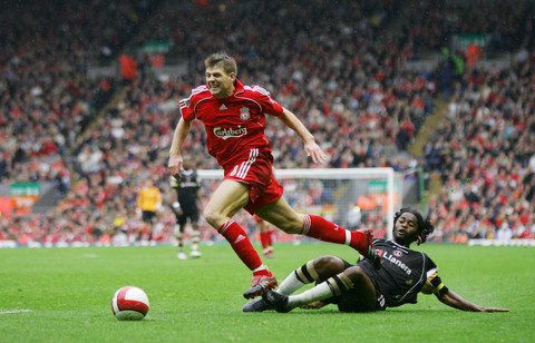 埃弗拉：希望英格兰球迷别再唱足球要回家了，感觉像是诅咒（埃弗拉呼吁英格兰球迷停止唱“足球要回家”，称这像个诅咒）