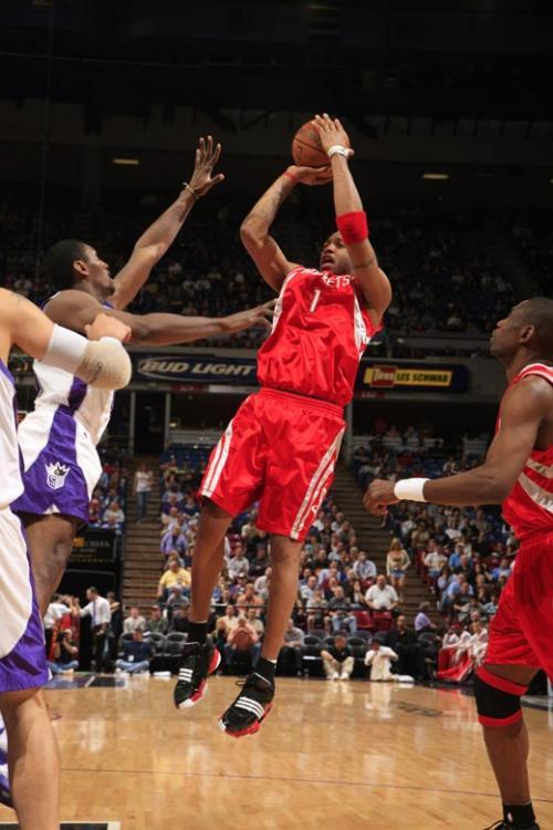 电讯报：水晶宫要冲击欧冠资格，将热刺边锋约翰逊视为目标（电讯报：为冲击欧冠席位，水晶宫将热刺边锋约翰逊列为引援目标）