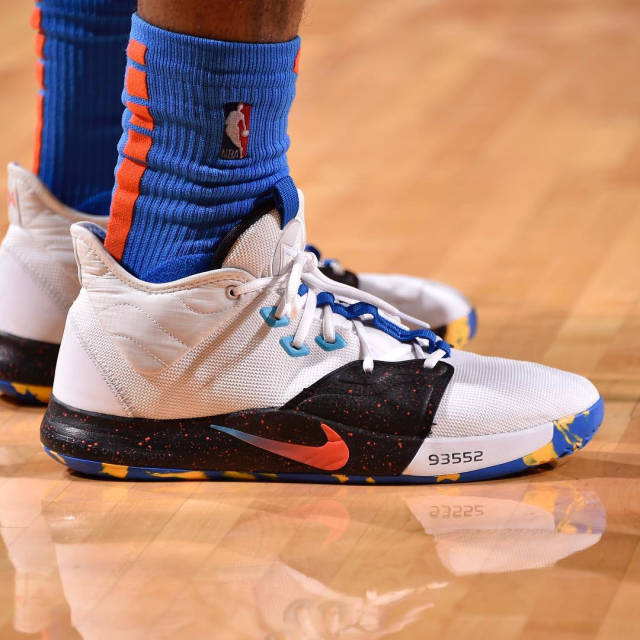 每体：拉波尔塔曾对贝尔纳尔说过，总有一天他会成为巴萨队长（世界体育报：拉波尔塔曾鼓励贝尔纳尔，称其终有一日会戴上巴萨队长袖标）