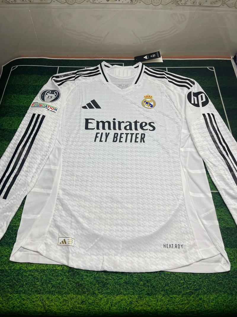 亚预赛战报：凡迪1射1传，安永佳破门，新加坡2-1中国香港（亚洲预选赛：凡迪传射，安永佳破门，新加坡2-1力克中国香港）