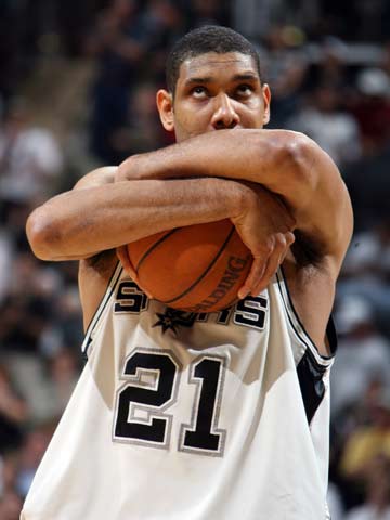 过往欧冠14次出现单赛季前6战全胜球队，最终仅2队夺冠（欧冠史上14次单季前6战全胜，最终仅2队加冕冠军）