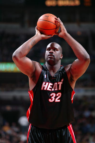 拉波尔塔的圣诞轻松时刻：巴萨主席的亲民魅力与未来布局（圣诞里的拉波尔塔：巴萨掌门的亲和力与未来蓝图）