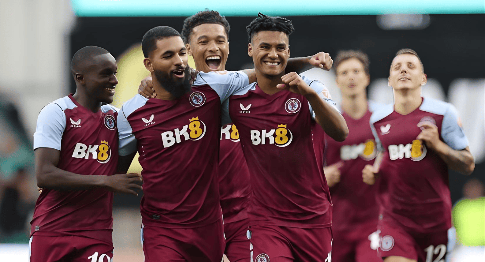 伤透了心🥲！唐斯罚球被森林狼球迷嘘：为什么？我们的爱呢？（唐斯罚球被自家狼迷嘘到心凉🥲：为何？昔日的爱去哪儿了？）