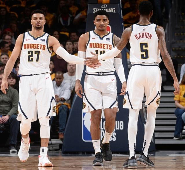 德佬：那不勒斯比去年更强；我喜欢意大利诺这样的教练（德佬：那不勒斯实力较上赛季更胜一筹；我欣赏意大利诺这样的主帅）