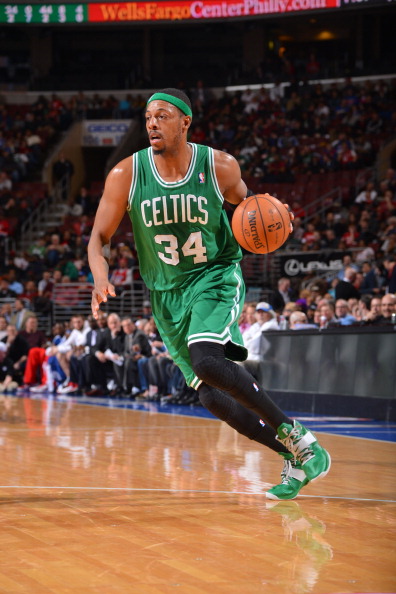 铜梁龙马钰钧庆祝冲超：和一群志同道合的兄弟取得伟大的成绩（铜梁龙马钰钧冲超之夜：与志同道合的兄弟携手缔造辉煌）