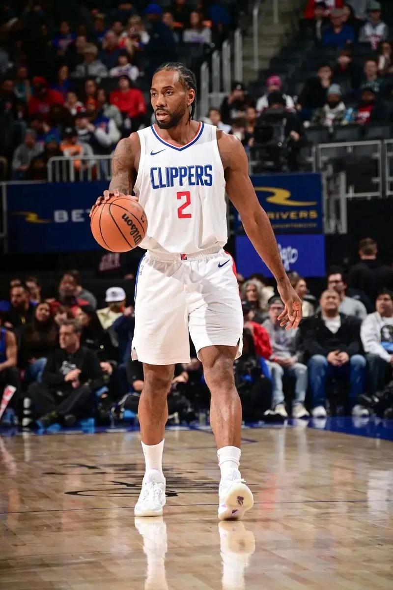 2025年世锦赛：中国男排1：3不敌巴西队，但小组出线仍有希望（2025年世锦赛：中国男排1比3负巴西，小组出线希望犹在）