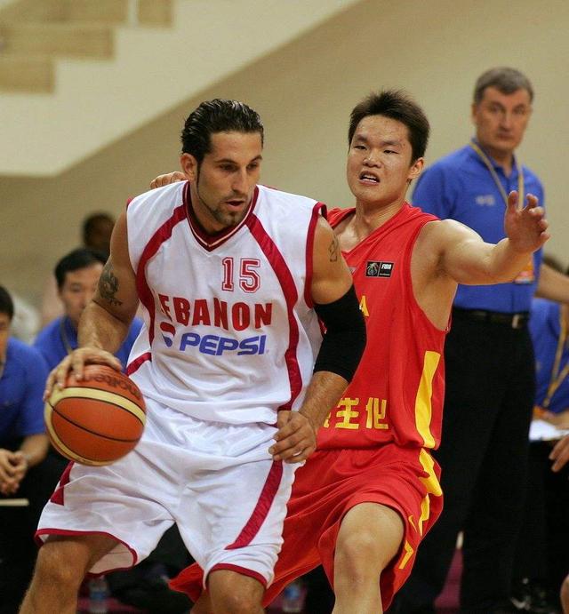 街球与职业篮球的区别（街球与职业篮球有何不同）