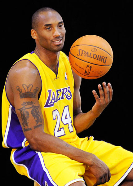 国米vs凯拉特首发预测：巴雷拉踢后腰，劳塔罗继续首发搭皮奥（国米对阵凯拉特首发前瞻：巴雷拉出任后腰，劳塔罗与皮奥继续先发）