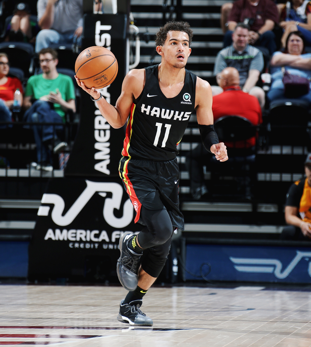 重创！阿诺德伤停两月 皇马右路告急 欧冠生死战遭遇防线危机（噩耗！阿诺德伤停两月 皇马右路拉响警报 欧冠生死战后防告急）